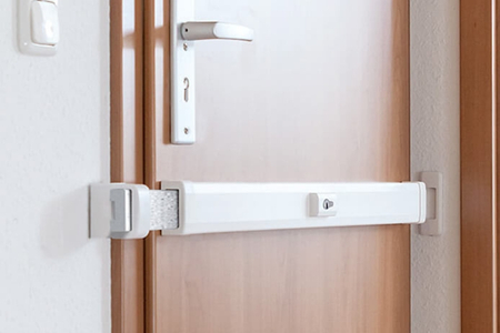 Einbruchschutz für Gewerbe und zu Hause